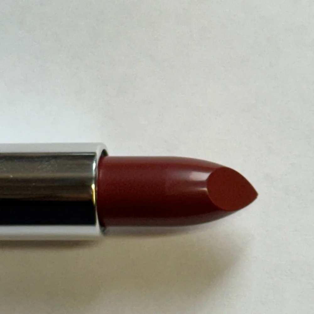 Good Skin Natural Shine Lipstick 11 Pomegranate New in Box .12oz 3.4g
